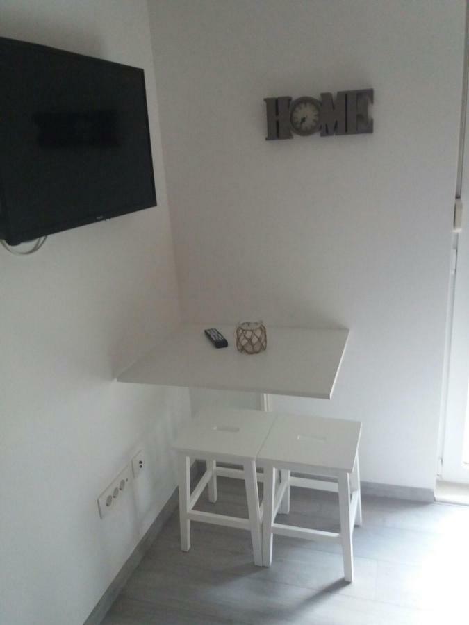 Apartments Prpic Seget Vranjica Quarto foto